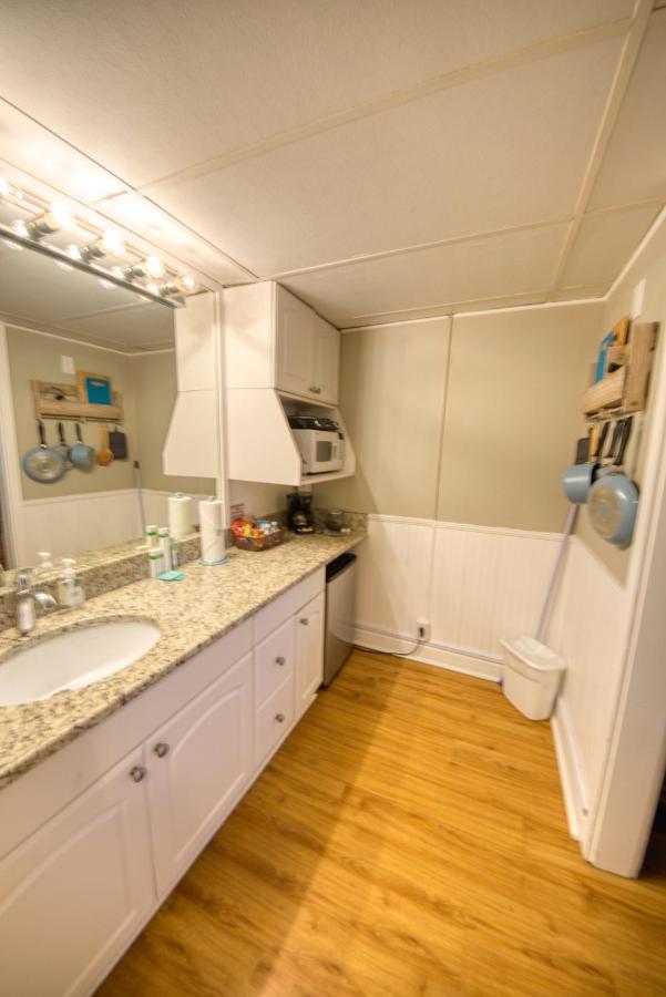 Waterway View Studio 2 W/ Pool, 1 Mile To Wrightsville Beach Wilmington Extérieur photo