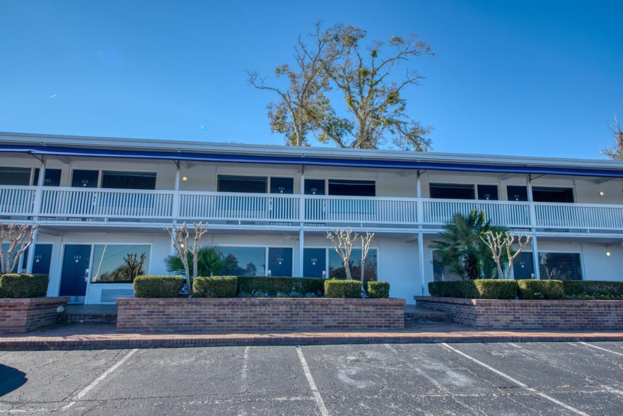 Waterway View Studio 2 W/ Pool, 1 Mile To Wrightsville Beach Wilmington Extérieur photo